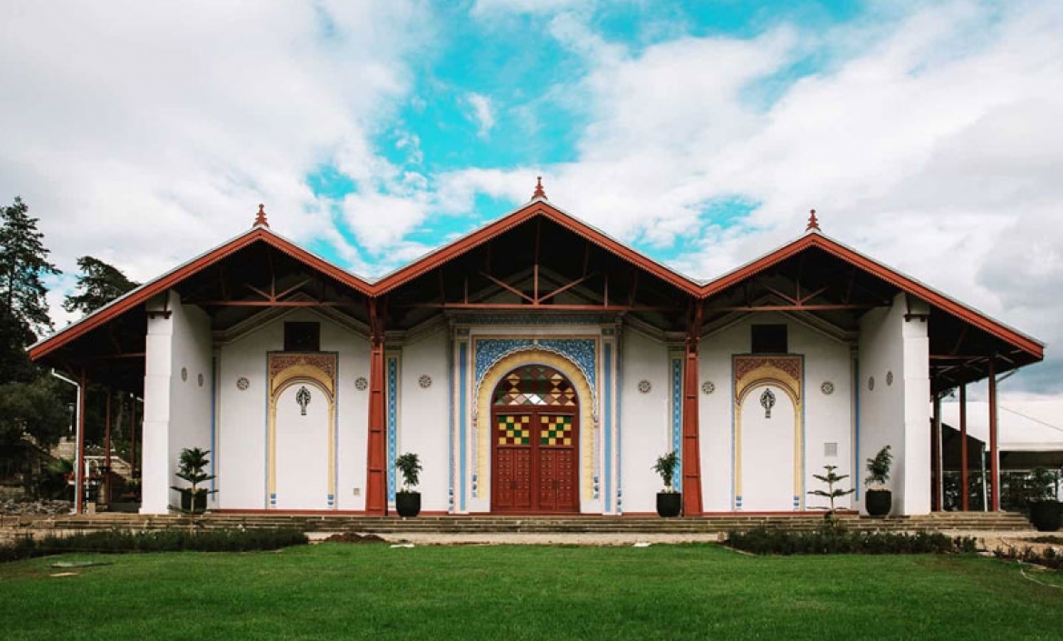 Unity park at National Palace Half Day Tour